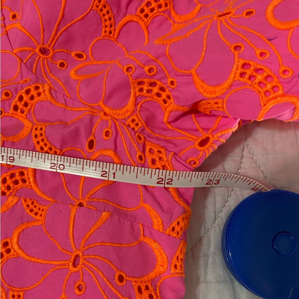 NWOT Lilly Pulitzer Lailah eyelet top - Picture 13 of 15